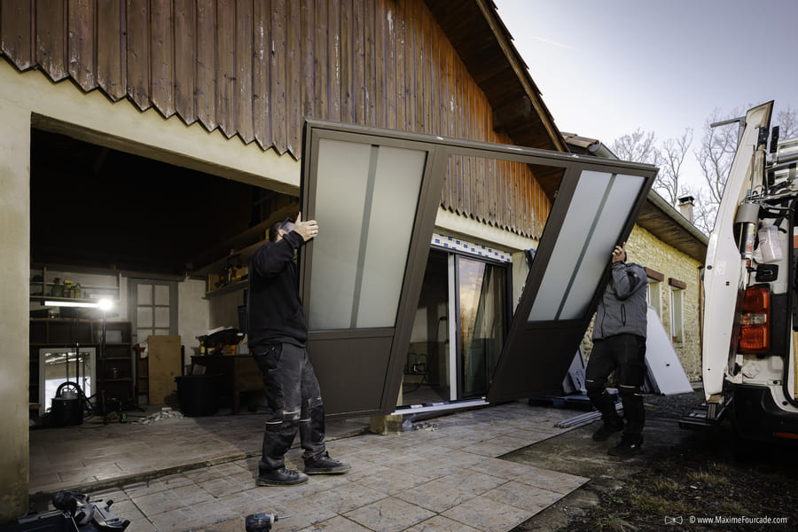 Photos du chantier de Tournay,  remplacement de toutes les menuiseries.